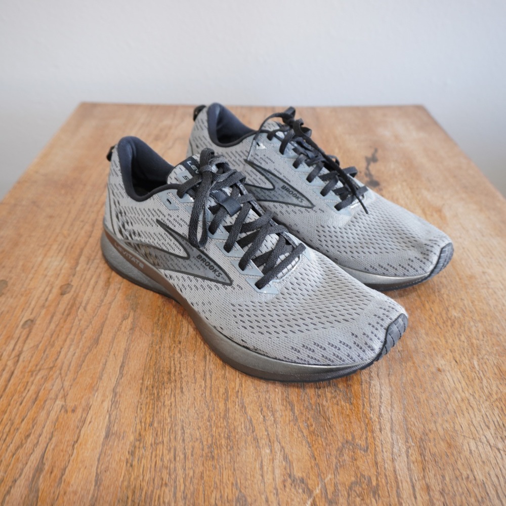 Brooks Men's Size 11.5 Levitate 5 Running Shoes Grey Black Neutral Energize